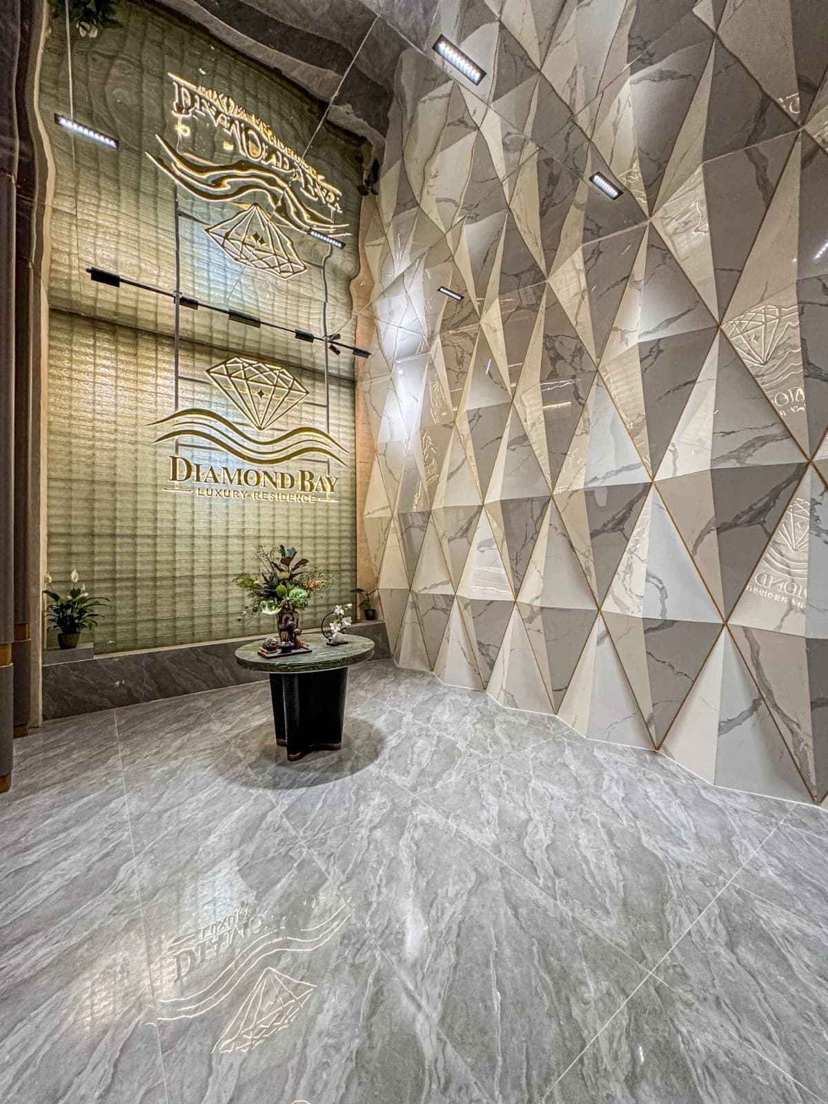 Diamond Bay Residence reception detail