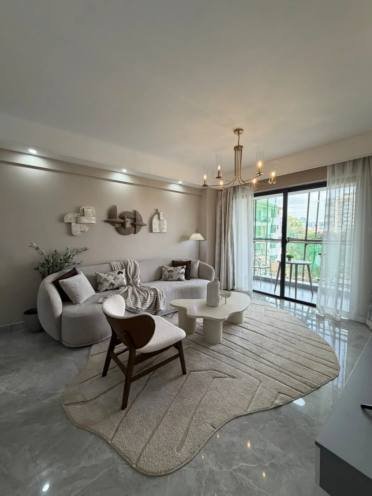 Lounge area in a furnished Lovi Crescent apartment